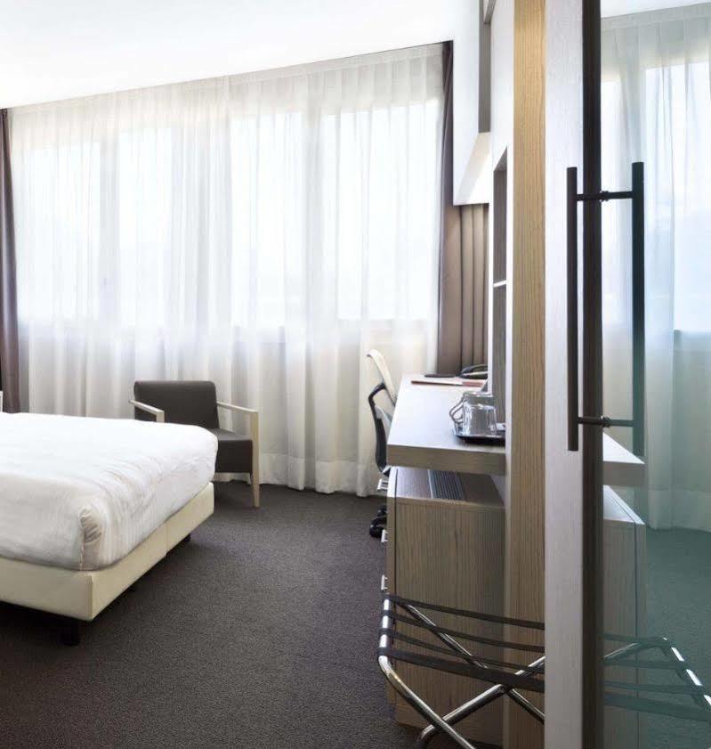 Unahotels Bologna San Lazzaro San Lazzaro di Savena Bagian luar foto